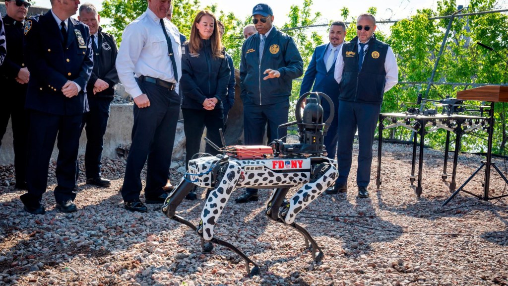 This is how they use robots and drones in New York for rescue tasks