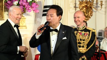 5 cosas: presidente de Corea del Sur canta en cena con Biden