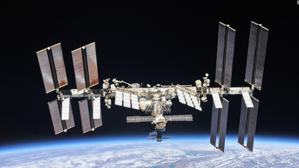 Extend the operations of the Estación Espacial Internacional