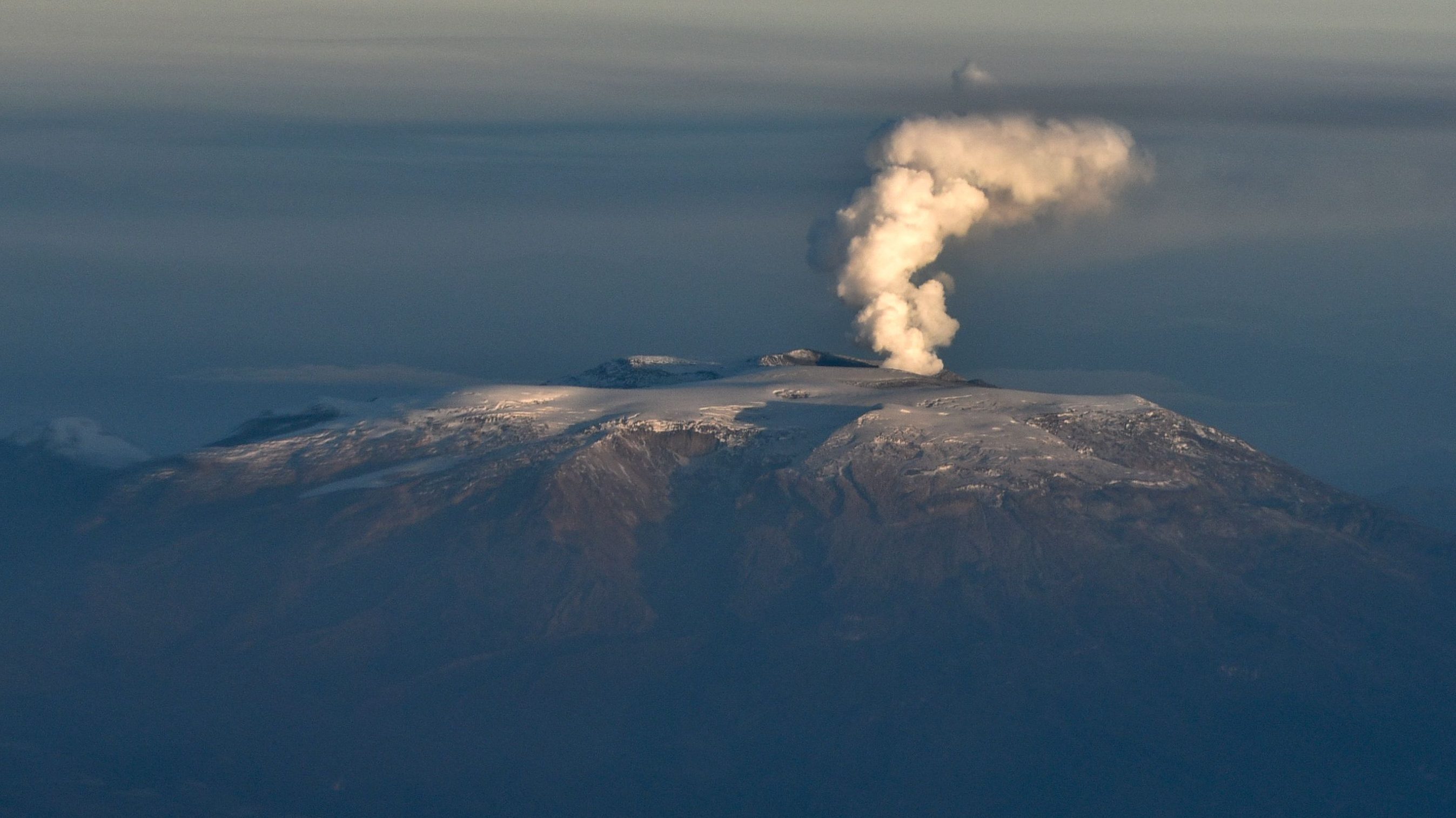 Qué hacer antes, durante y después de la erupción de un volcán? | CNN