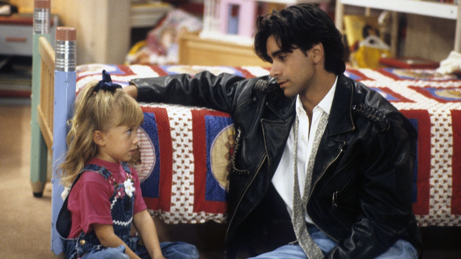 John Stamos tries to kick the Olsen duo out of ‘Full House’