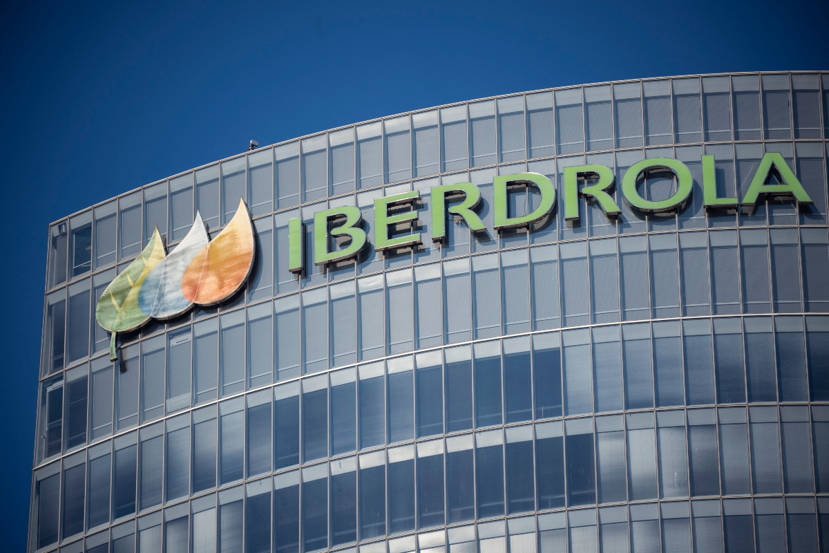 Iberdrola firmó un acuerdo de intención de venta de plantas de generación eléctrica al gobierno mexicano