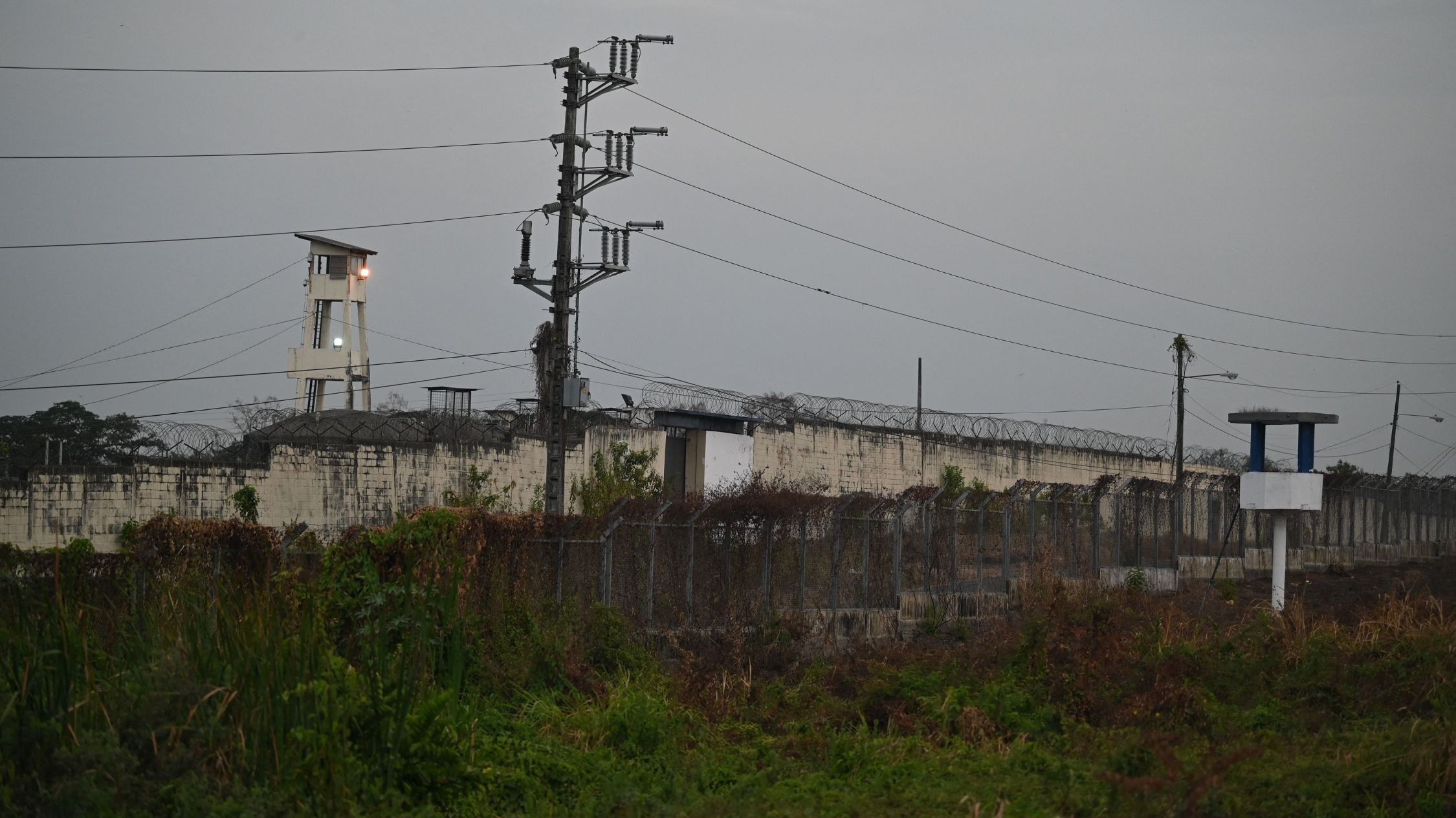 The prosecutor’s office is investigating the deaths of six inmates at Guayaquil prison