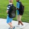 EE.UU.: distrito escolar prohíbe mochilas "por seguridad"