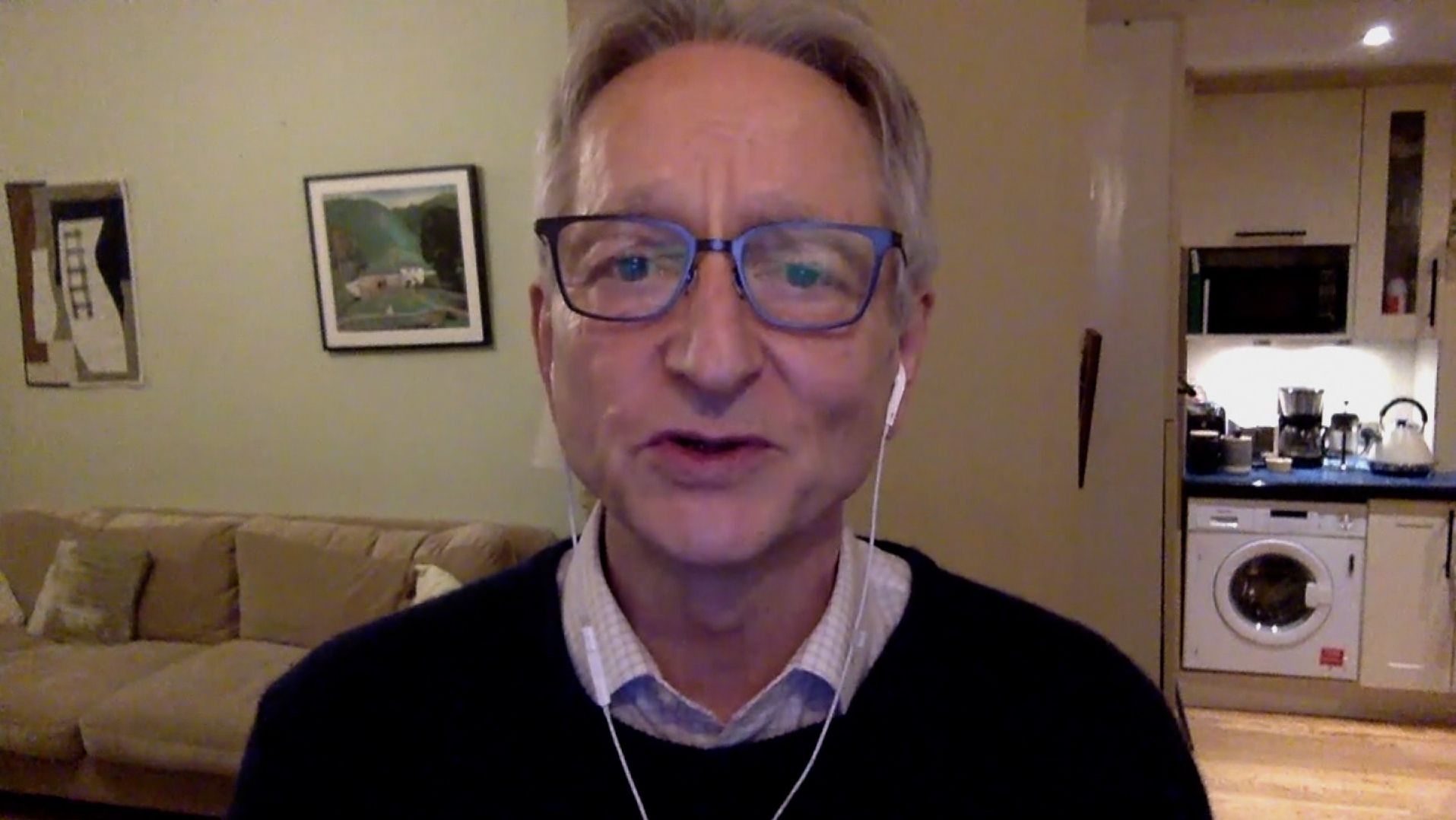 AI pioneer Geoffrey Hinton reveals why he decided to expose the ‘dangers’ of the technology