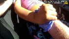 Es una niña": agente de la policía ayuda en parto en una carretera en Florida