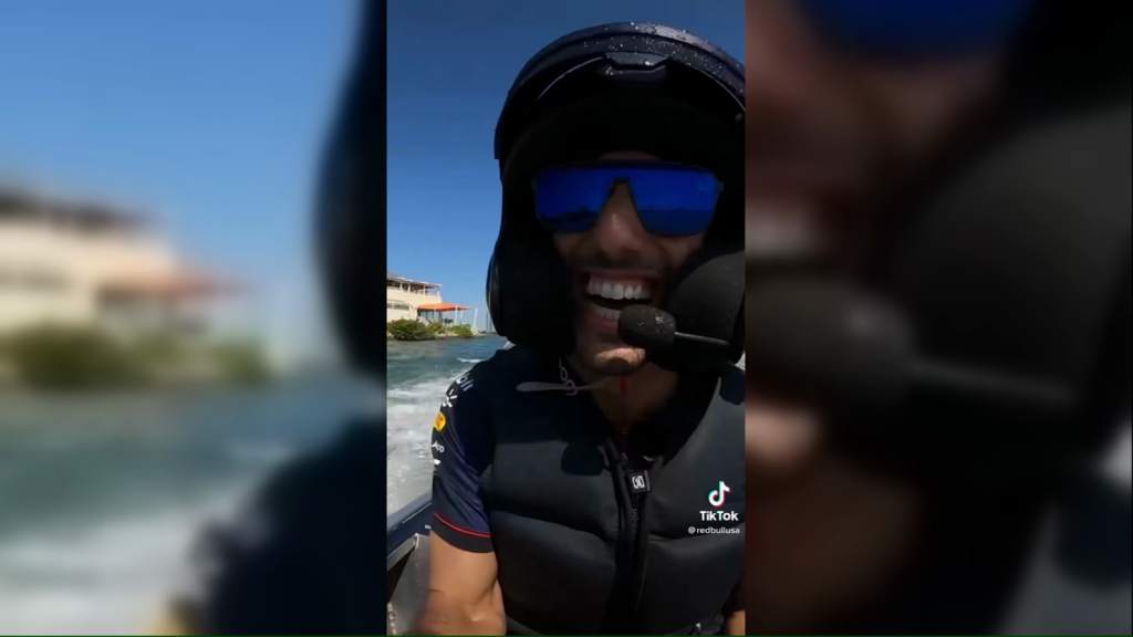 Formula 1 racers have fun at full speed in the sea