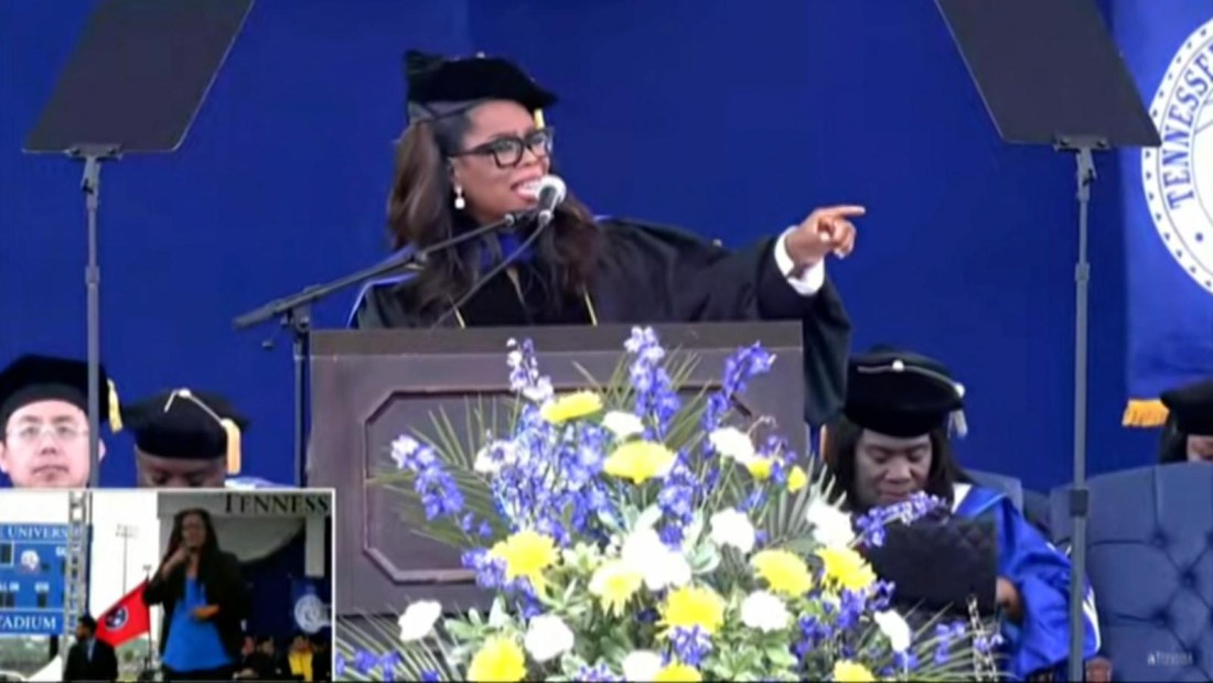 Así fue el discurso de Oprah en la Universidad Estatal de Tennessee