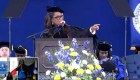 Así fue el discurso de Oprah en la Universidad Estatal de Tennessee