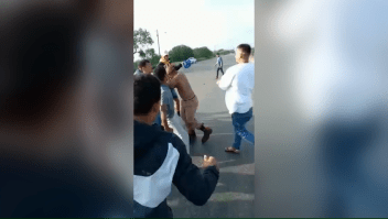 De esta forma retuvieron al conductor del vehículo que embistió a un grupo de personas en Texas