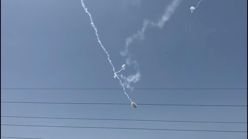 Se dispararon cohetes desde Gaza hacia Jerusalén y otras ciudades.
