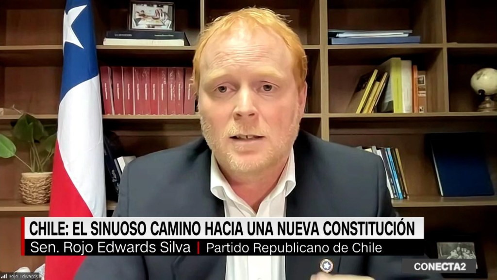 Rojo Edwards: Chile vive una crisis de seguridad e inmigración