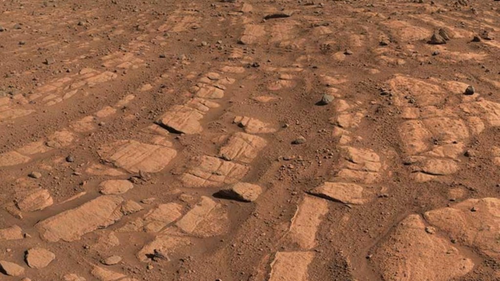 NASA, Mars'ta bir nehir gibi görünen şeyin görüntülerini ortaya koyuyor