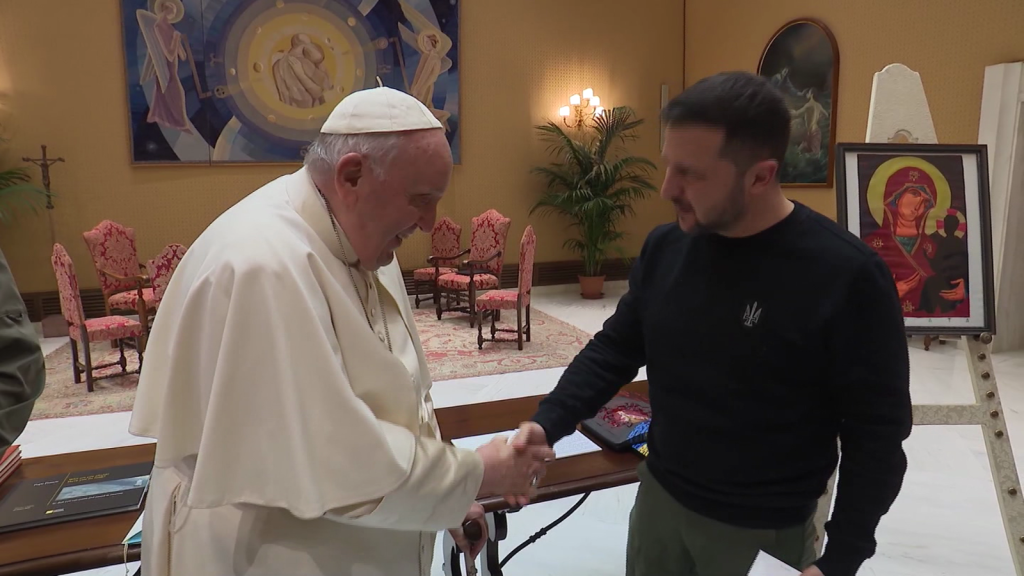 Zelensky y papá Francisco se encuentran en El Vaticano