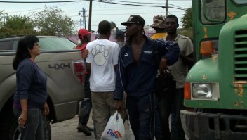 Trabajadores agrícolas preocupados por ley estatal contra la inmigración ilegal