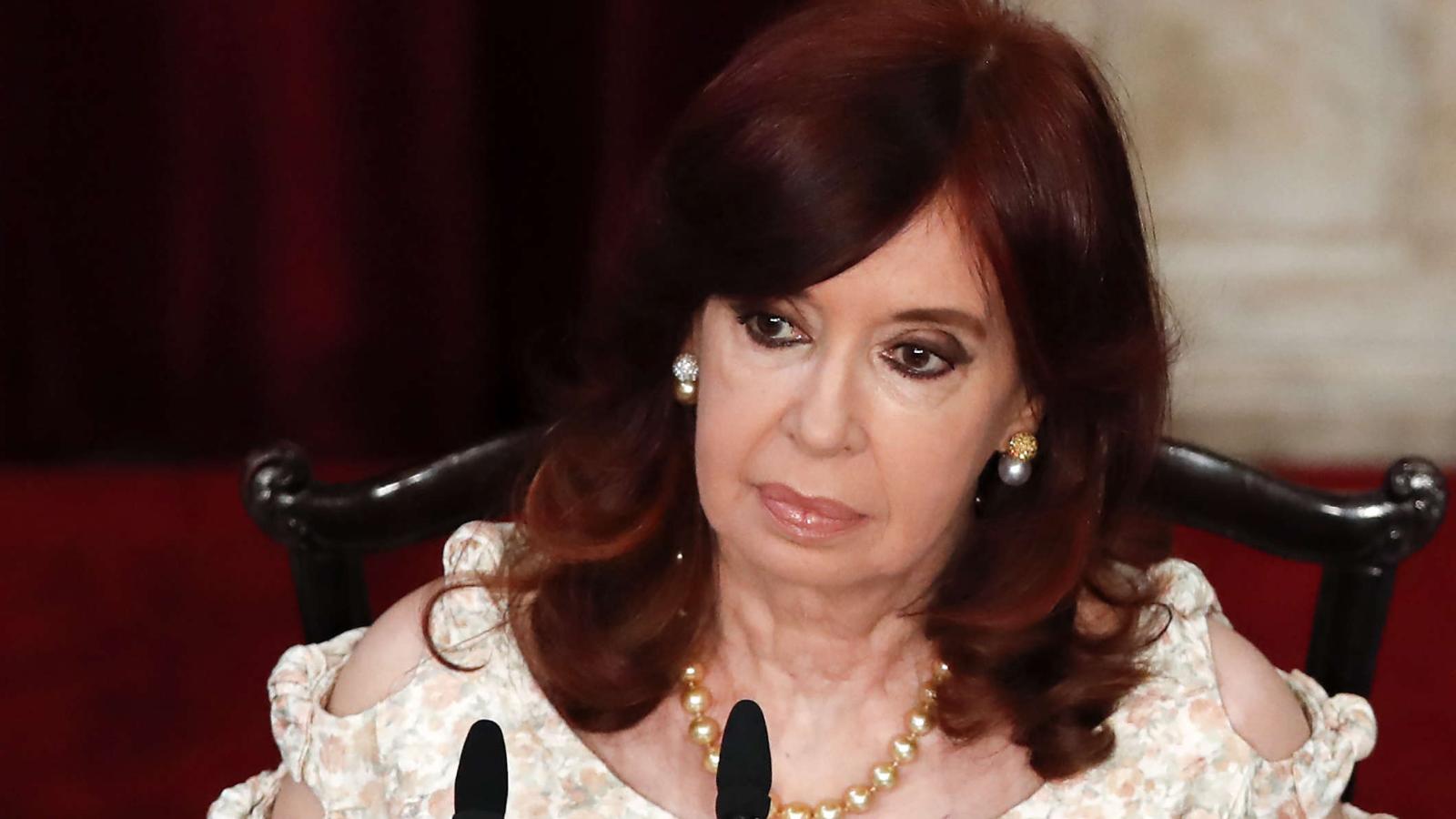 Fiscal Argentino Pide 12 Años De Cárcel Para Cristina Fernández De ...