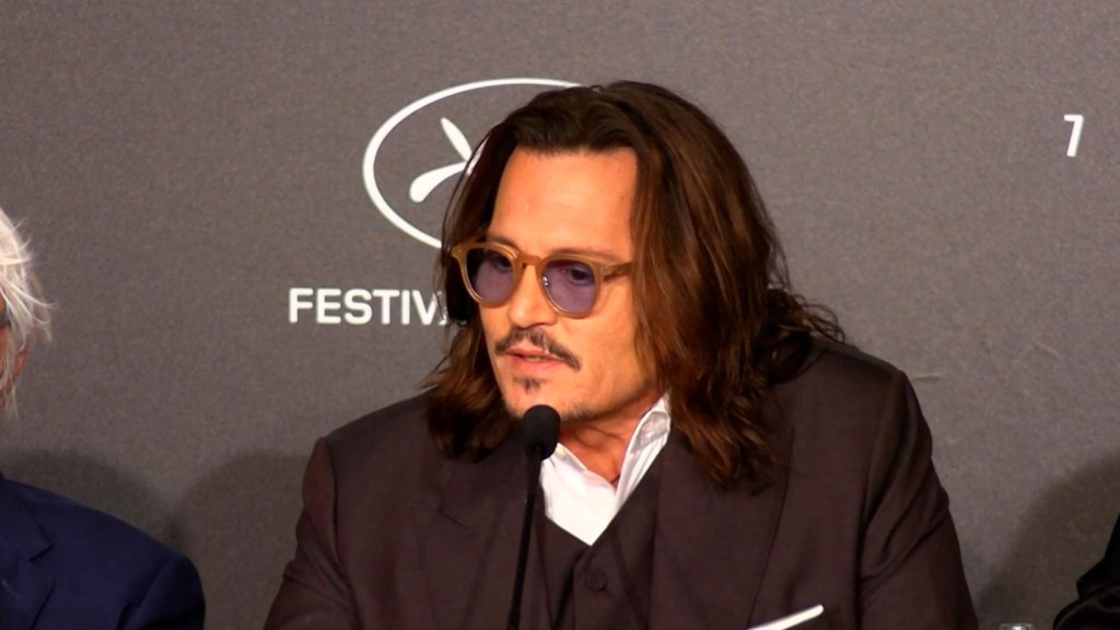 Mira lo que dijo Johnny Deep en Cannes sobre Hollywood tras ovación de pie