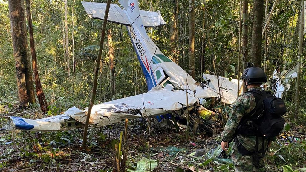 Sigue la búsqueda de niños tras accidente aéreo en Colombia