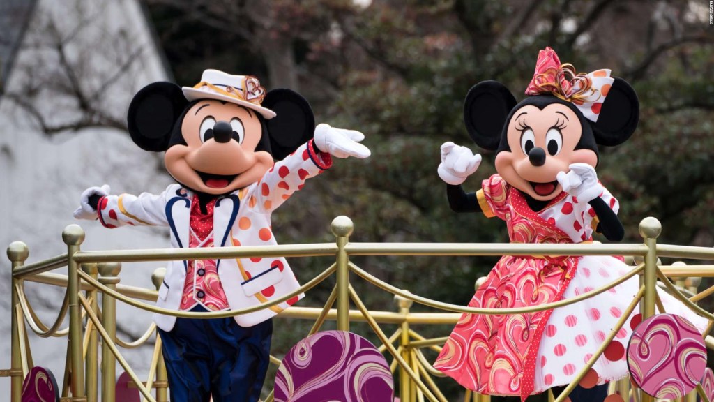 Disney despide a otros 2.500 empleados