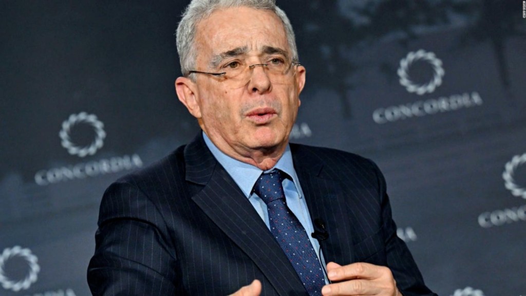 Niegan busca ejecución hipotecaria en causa penal contra expresidente Uribe