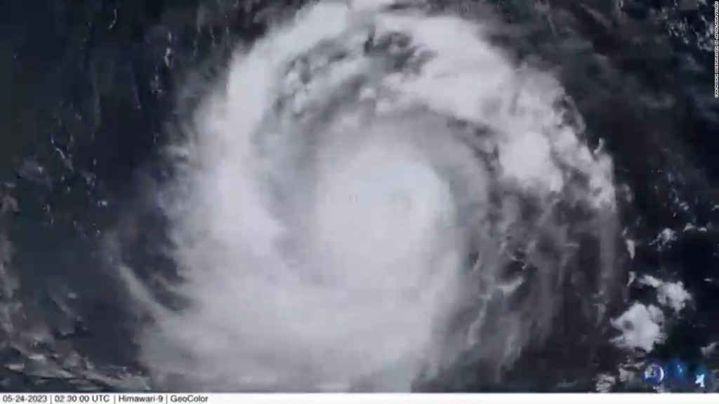 Mira las impresionantes imágenes satelitales del tifón Mawar