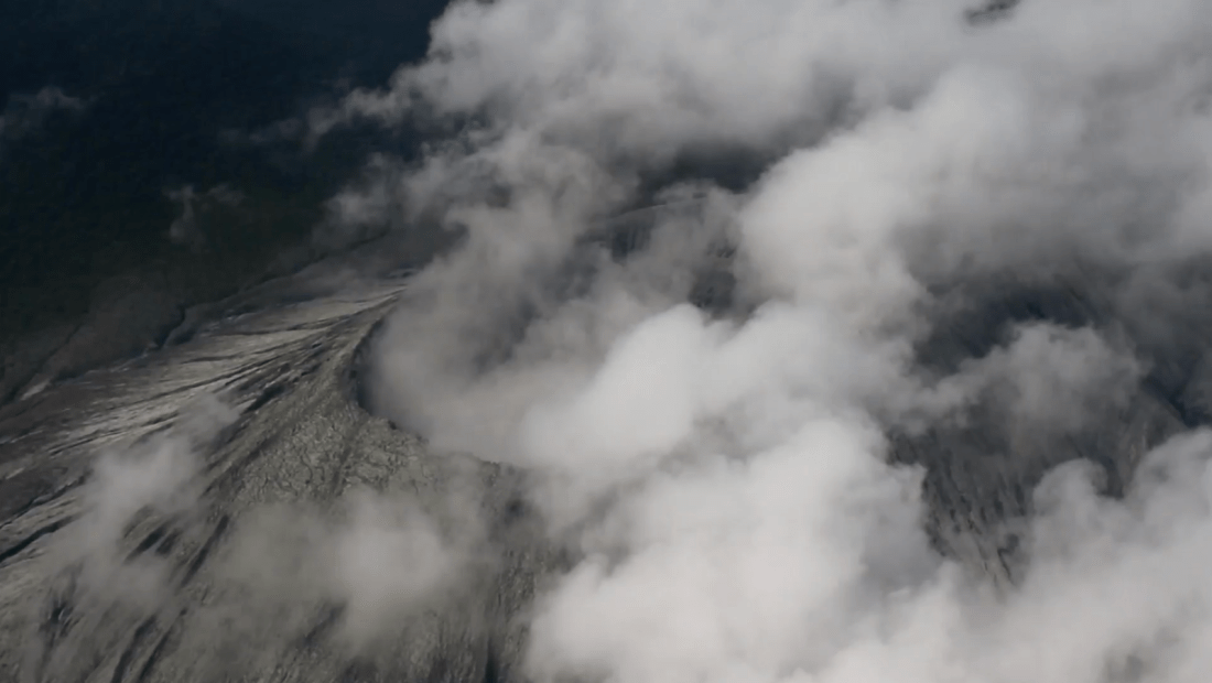 Entra en erupción el volcán Rincón de la Vieja en Costa Rica