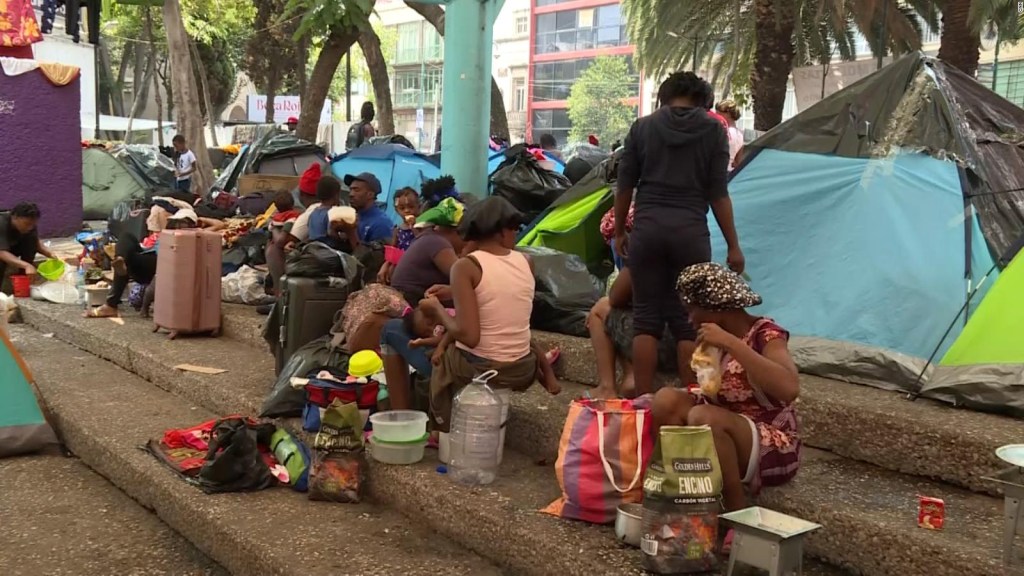 Migrantes llenan albergues en Ciudad de México