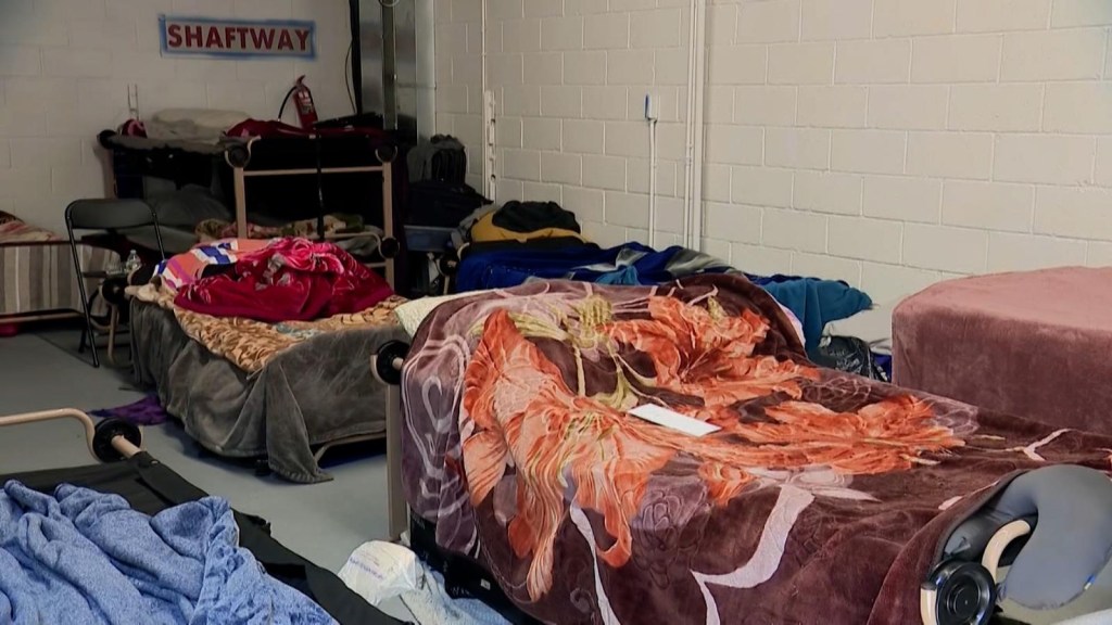 Los centros de refugio están saturados en Nueva York