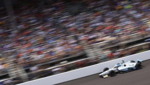 Agustín Canapino chocó y no pudo seguir en Indy 500