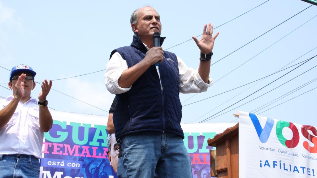 ¿Quién es Manuel Villacorta, el candidato presidencial de Guatemala por VOS?