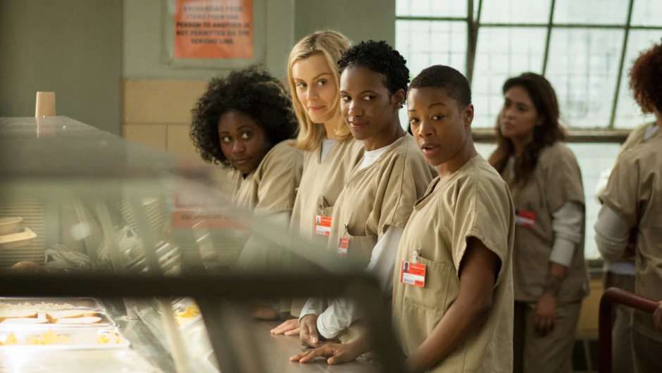 (De izquierda a derecha) Danielle Brooks, Taylor Schilling, Vicky Jeudy y Samira Wiley en 'Orange is the New Black'. (Crédito: Paul Schiraldi/Netflix)