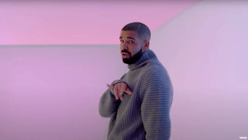 El éxito de Drake de 2015 "Hotline Bling" marcó un punto de inflexión para el rapero: un giro hacia el pop-rap, un cambio de género que lo catapultó a un nuevo escalón de la fama. (Crédito: Cash Money Records/YouTube)