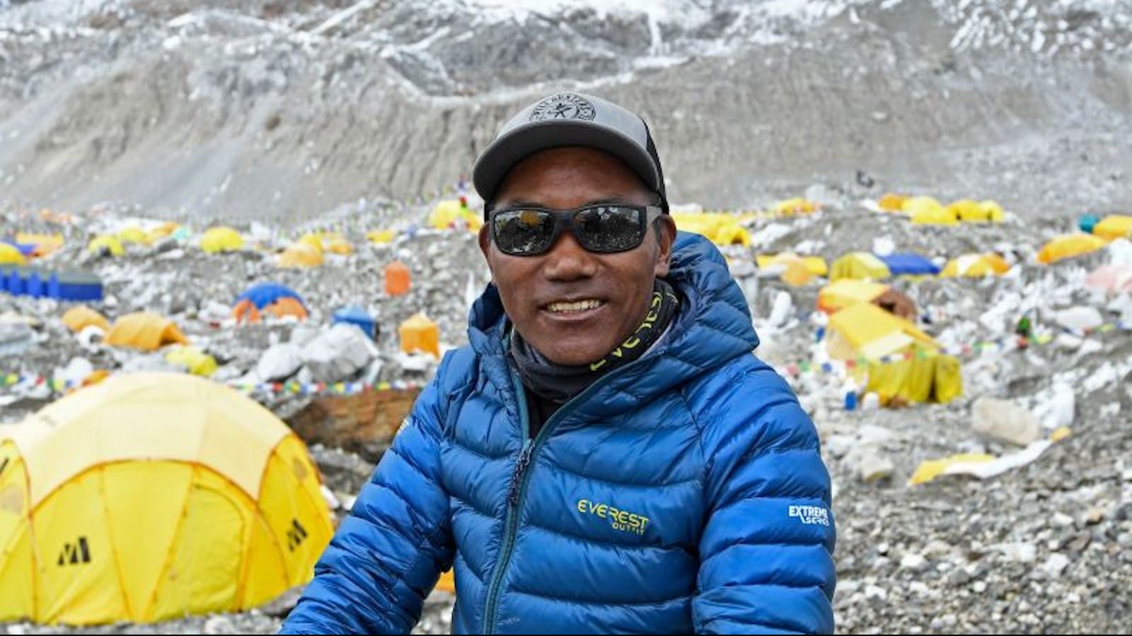 Sherpa rompe récord completando 27 cumbres al monte Everest