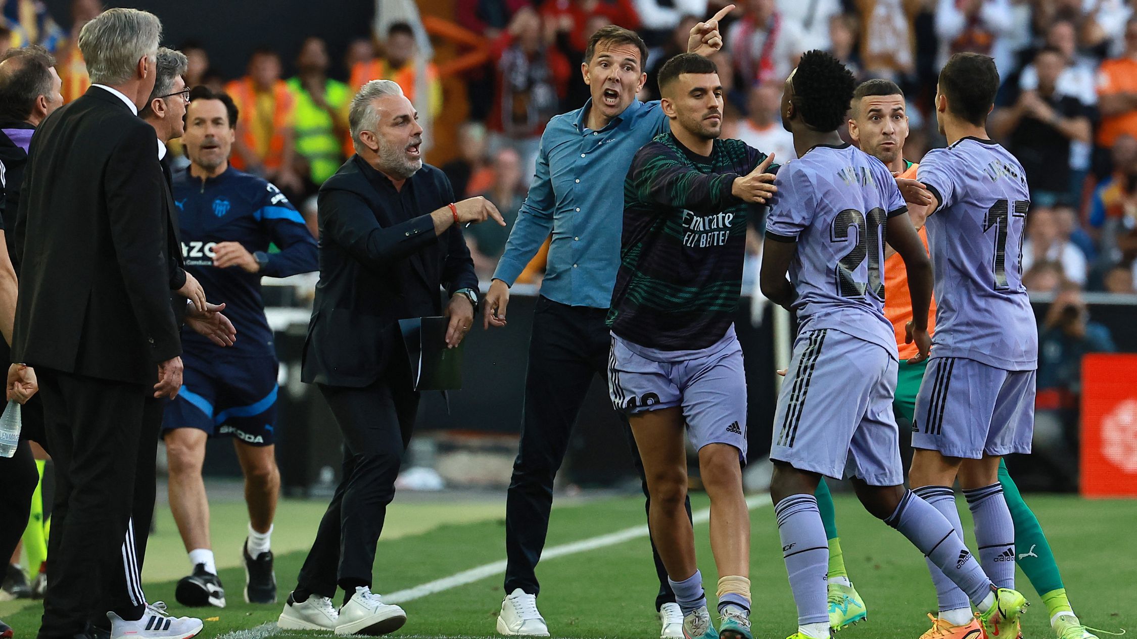 Vinícius Jr. recibe insultos racistas en el partido Valencia vs. Real