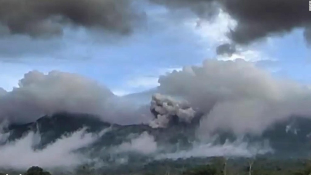 New eruption at the Rincón de la Vieja volcano
