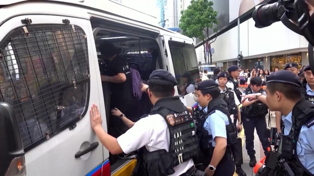 Vídeo: Detenciones en Hong Kong en el aniversario de la masacre de Tiananmén