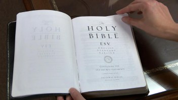 Retiran la Biblia de algunas escuelas en Utah