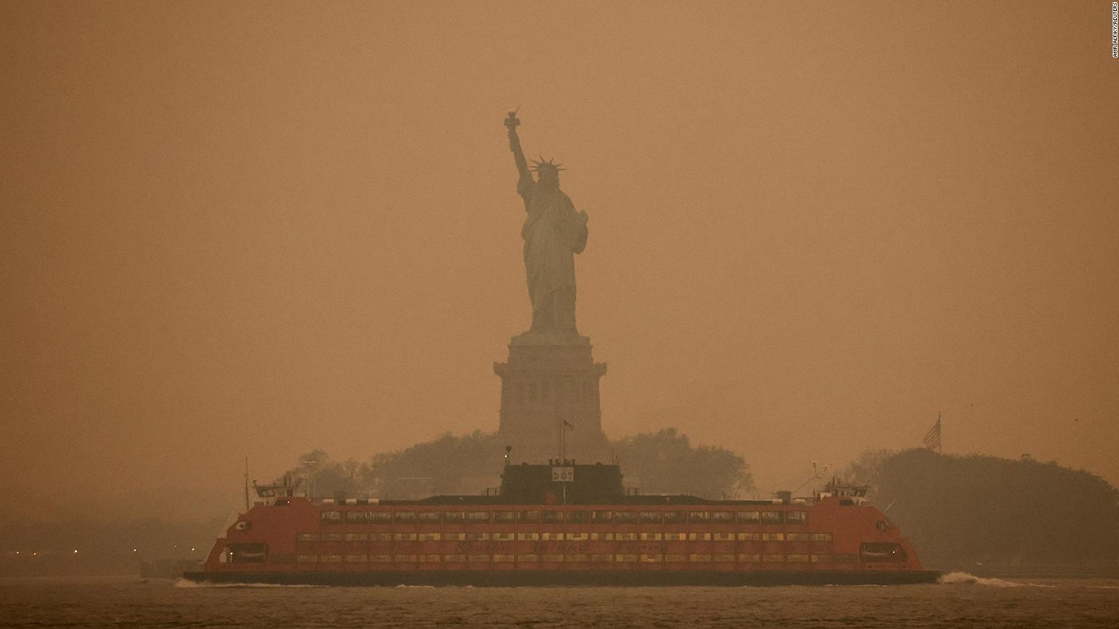 Humo de incendios forestales cubre Nueva York