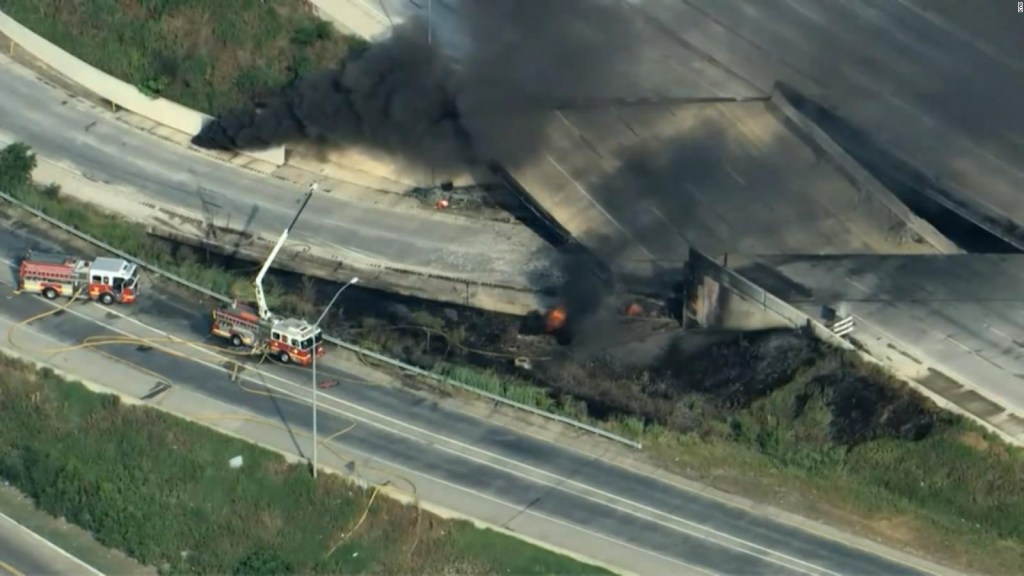 Part of I-95 collapses in Philadelphia