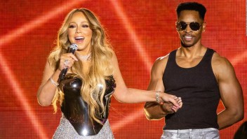 Mariah Carey encabeza festival del orgullo gay y sorprende cantando en español