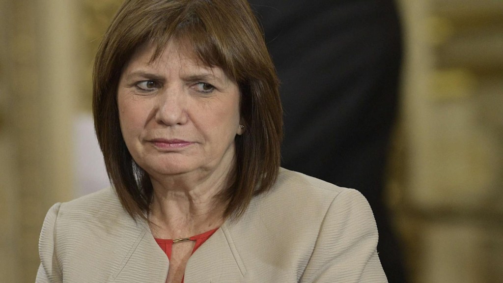"The idea is to remove the social floors"said Patricia Bullrich