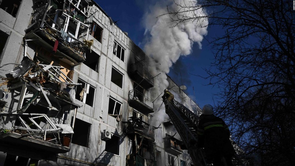 Persisten brutales ataques con misiles rusos en Ucrania