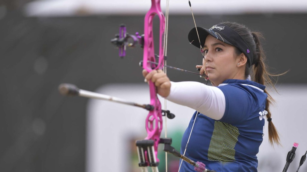 Sara López points to the Central American and Caribbean Games