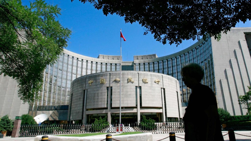 China recorta su principal tasa de interés