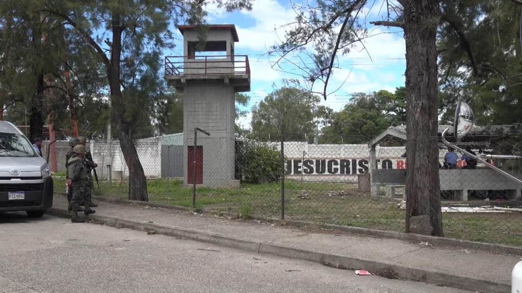 More than 40 dead in women's prison in Honduras