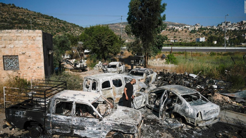 "sentimos el peligro"dice que residente de asentamiento israelí fue atacado