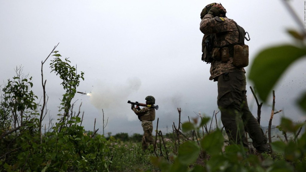Ucrania avanza lentamente en la guerra de Bajmut
