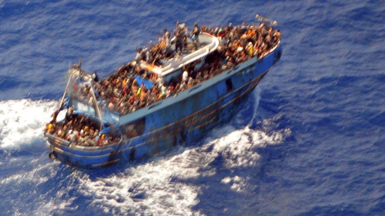 migrantes naufragio grecia