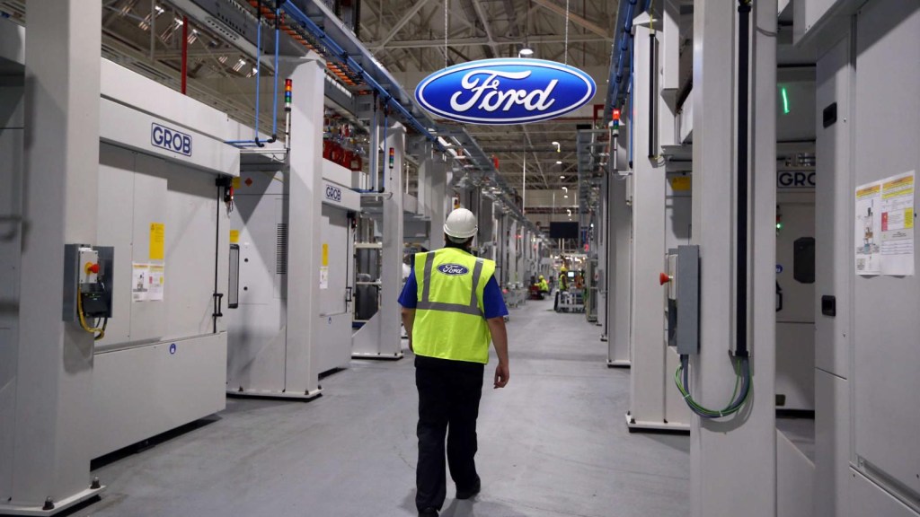Ford producirá más vehículos eléctricos en EE.UU.