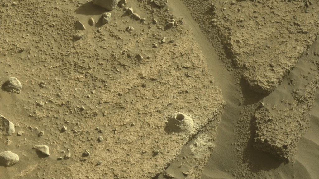 NASA, Mars'ta yeni bir örnek topladı